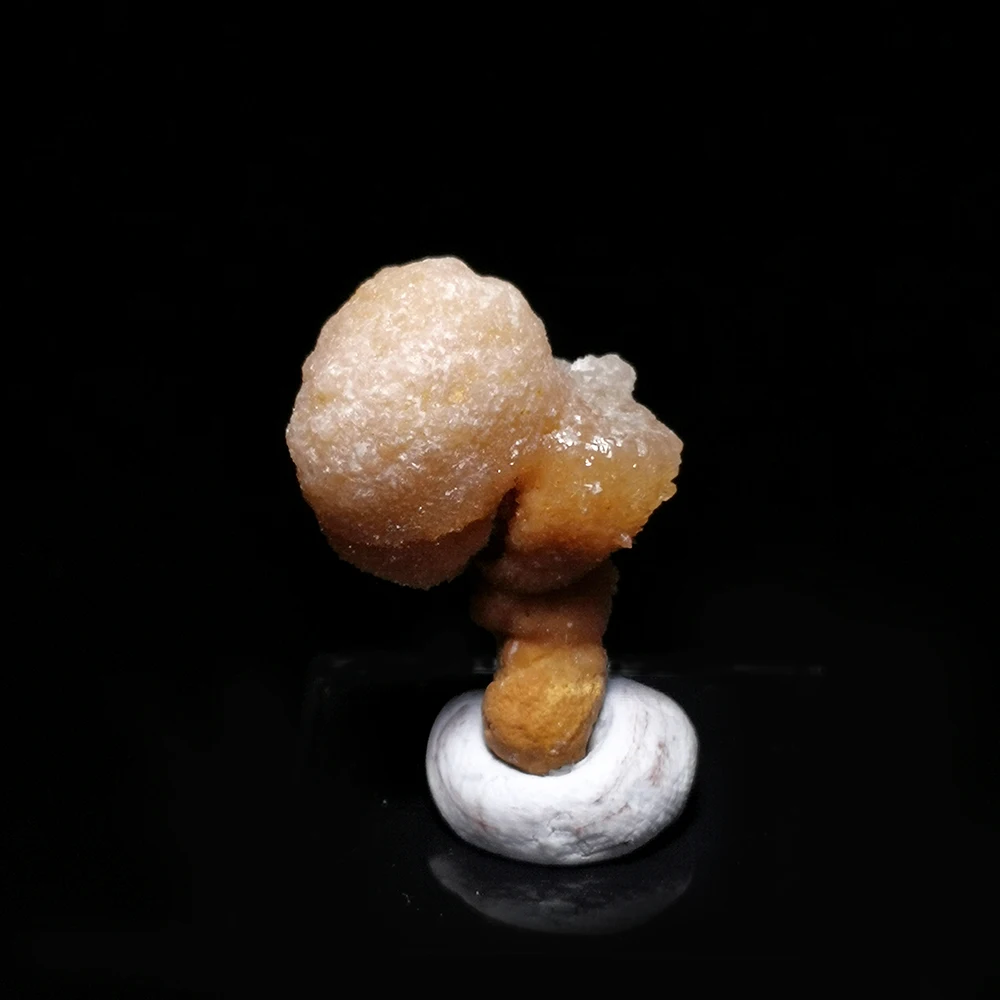 

7.8g Natural Stone Calcite Mineral Crystal Specimen from Yunan Province,China A1-6