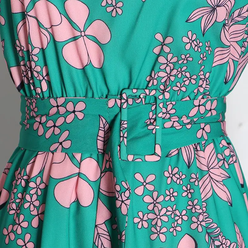 Женское летнее платье на одно плечо с оборками и асимметричным воротником