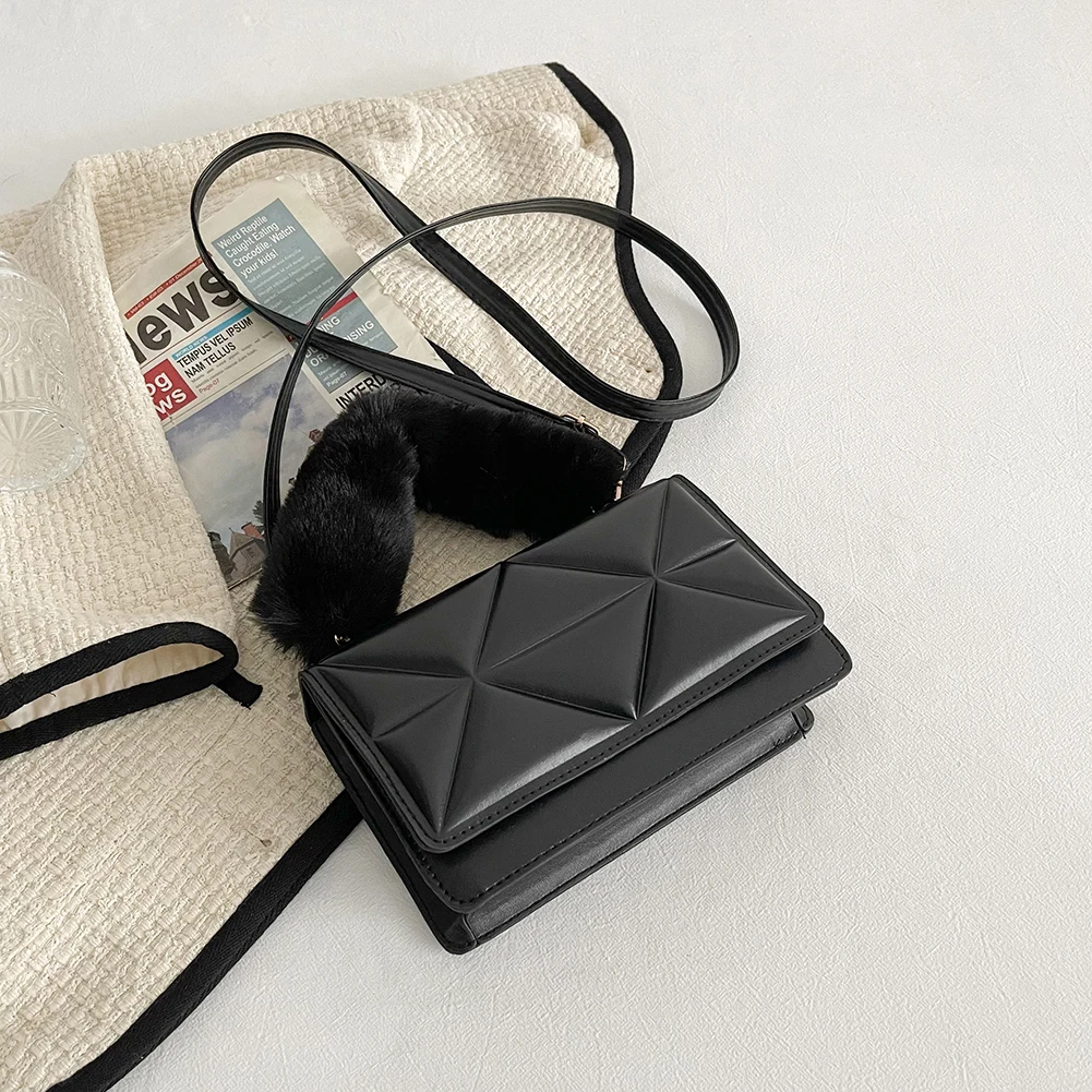 

Women Crossbody Bag Vintage PU Leather Lattice Shoulder Bag Lady Flap luxury designer bag Women Plush Messenger Bag Shopping