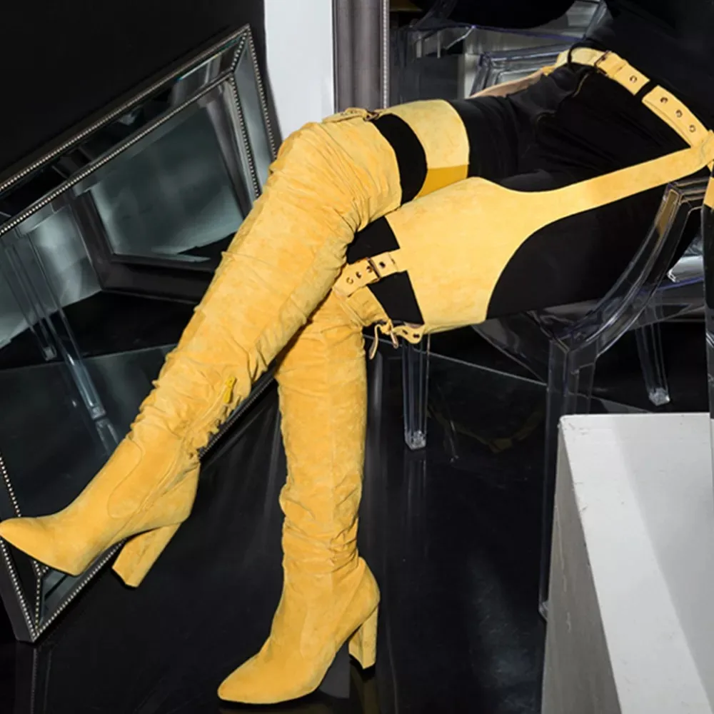 Модные осенние женские замшевые сапоги выше колена Высокие до бедра с пряжкой и