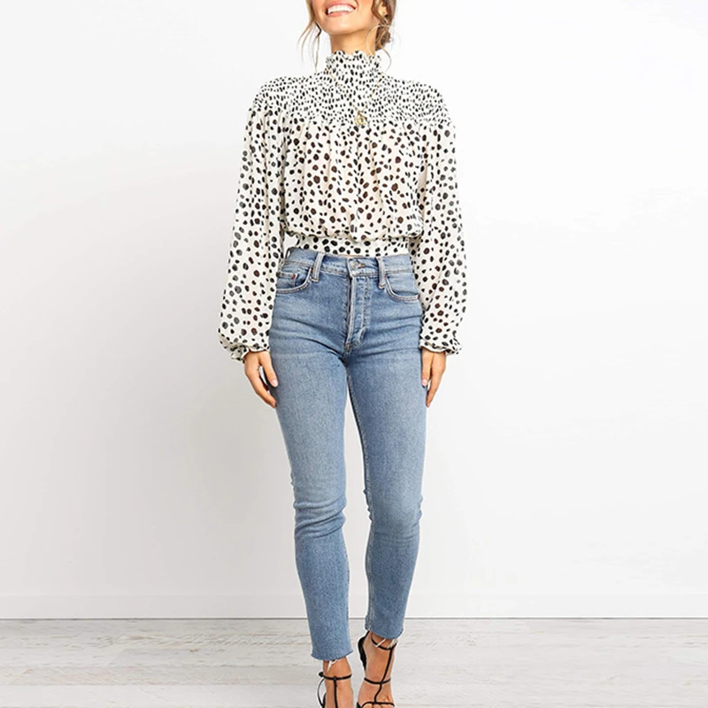 Женская шифоновая блузка в горошек с бантом высоким воротником и рукавами