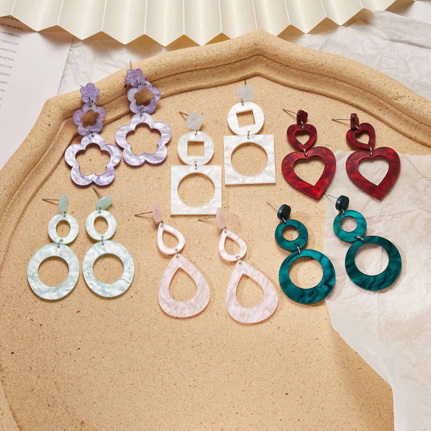 

New Korean Acetate Board Drop Earrings for women Cute Acrylic Hollow Geometric Love Heart Flower Round Waterdrop Dangle Earrings