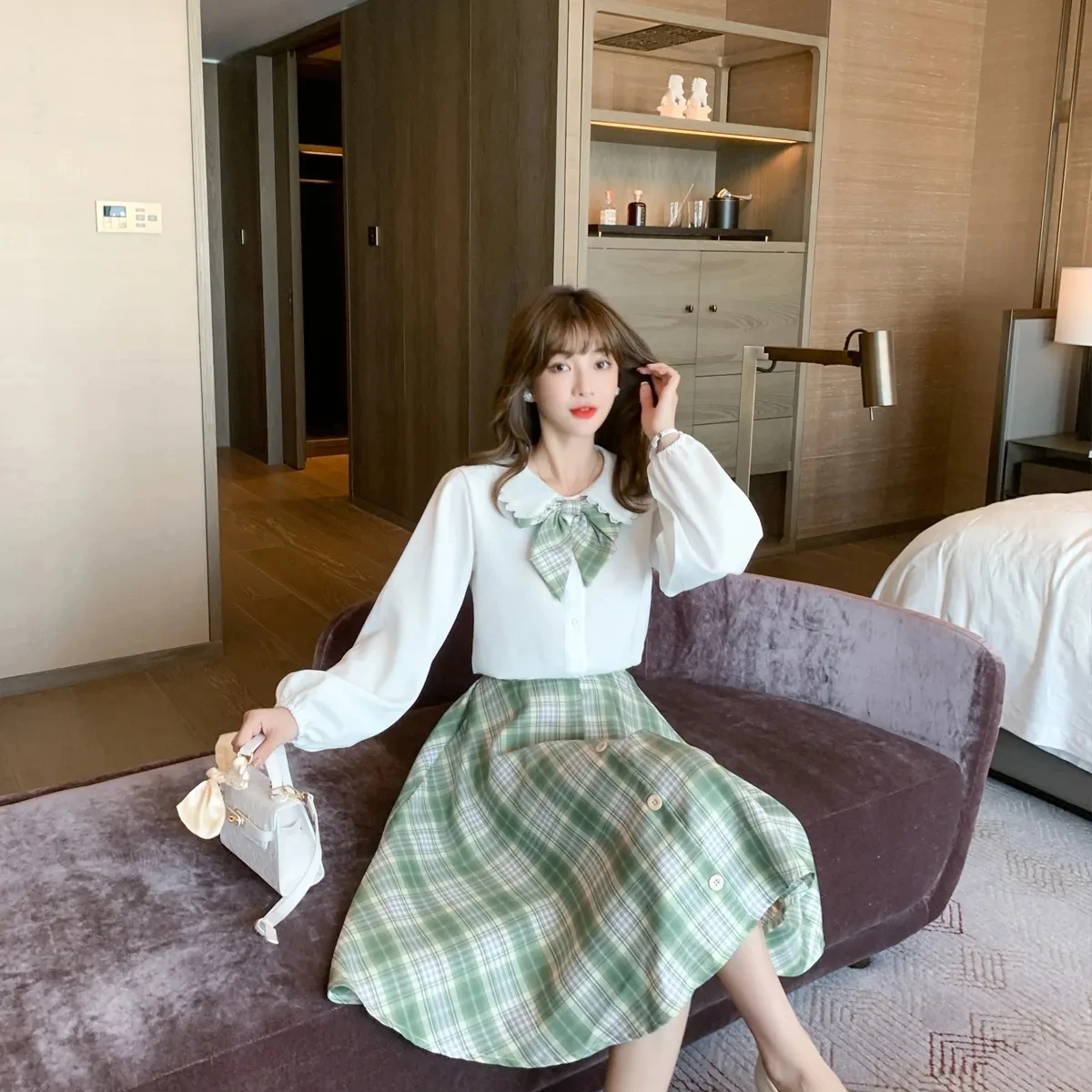 Японский костюм JK из двух предметов белая рубашка с коротким рукавом + клетчатая