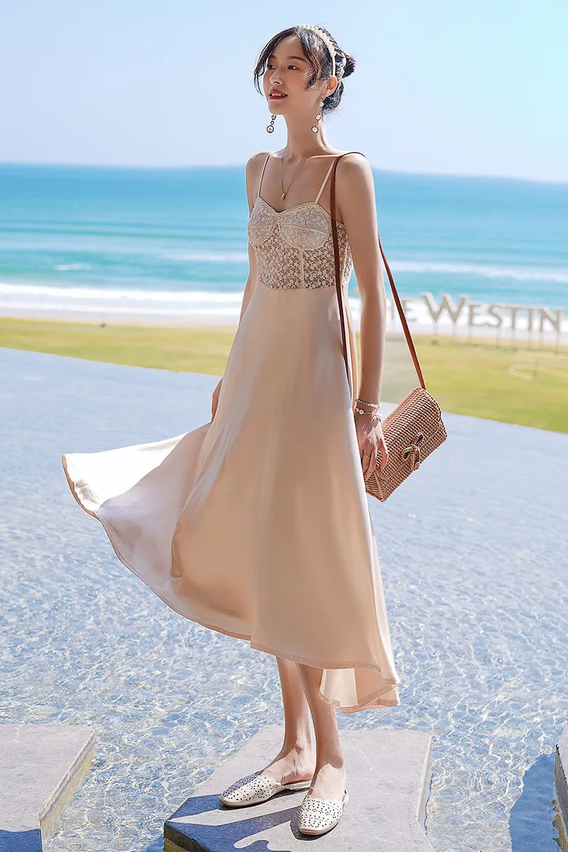 

COIGARSAM French Style Patchwork Women Long dress Vintage Silk Spaghetti Strap Dresses 8147