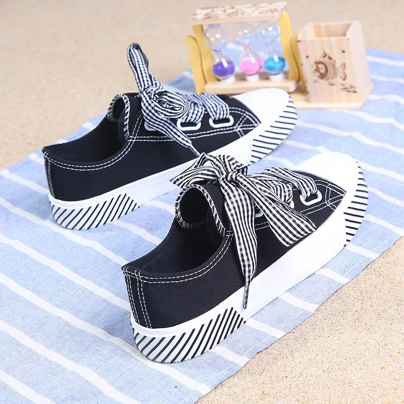 

2020 Fashion Women Vulcanized Shoes Sneakers Ladies Lace-up Solid Color Casual Shoes Breathable Canvas Shoes Flat L1360