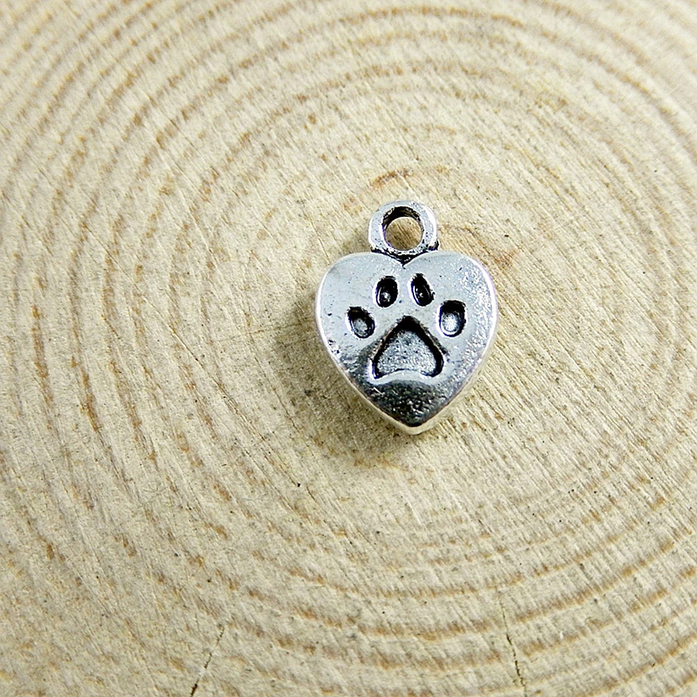 

Julie Wang 20PCS 12*9mm Retro Silver Alloy Love Heart Charms My Dog Pawprint Engraved Pendant Pet Footprint Bracelet Jewelry DIY