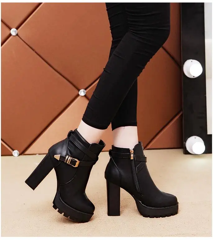 20 21 new high heel side zipper leather women platform ankle boots women round toe shoes autumn and winter Martin short velvet