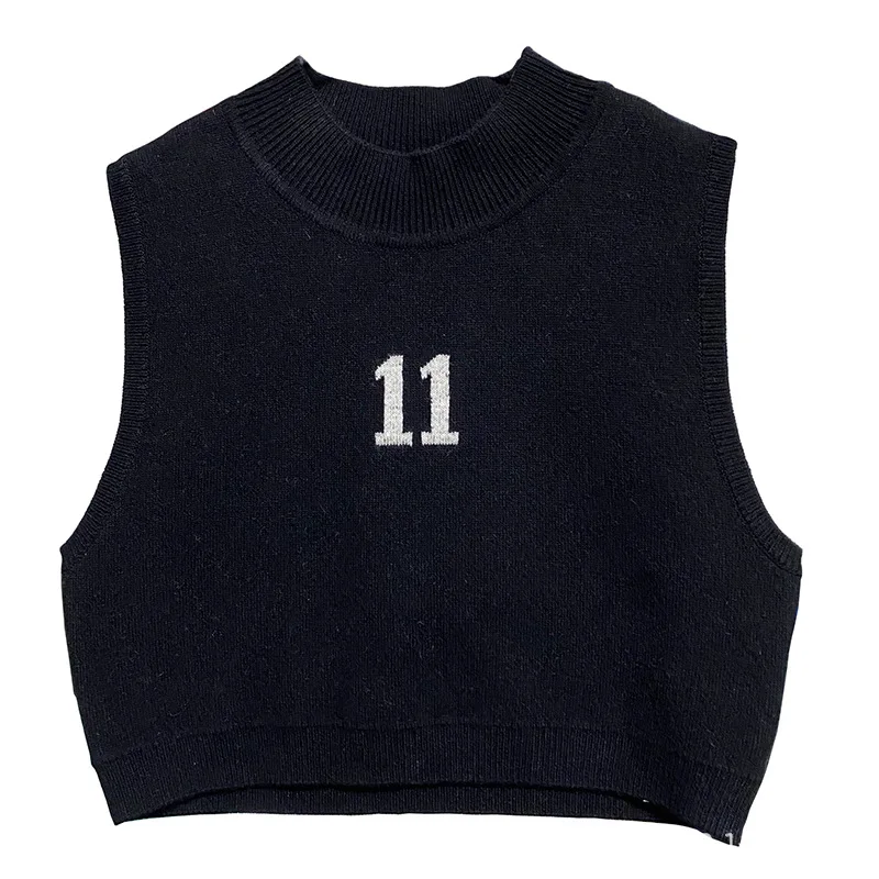 

Knitted Sleeveless Vest Crop Top for Woman 2021 Summer Sexy Female Clothing Indie Vintage Designer Tops