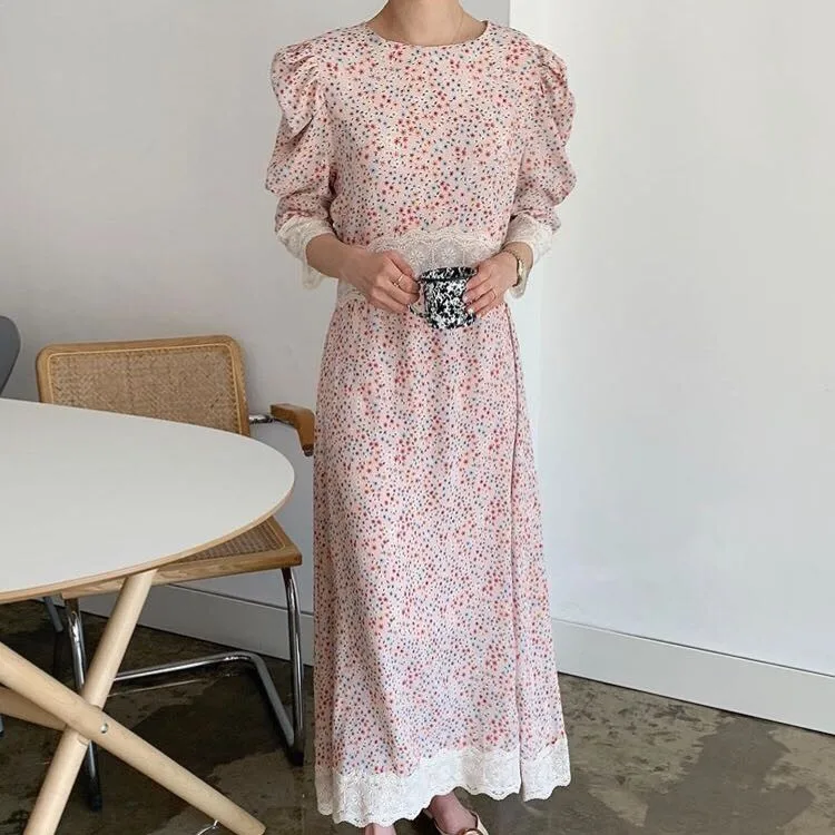 

Korean Chic Vintage Lace Embellished Super Fairy Sweet Youthful-Looking Loose Long below the Knee Floral Dress