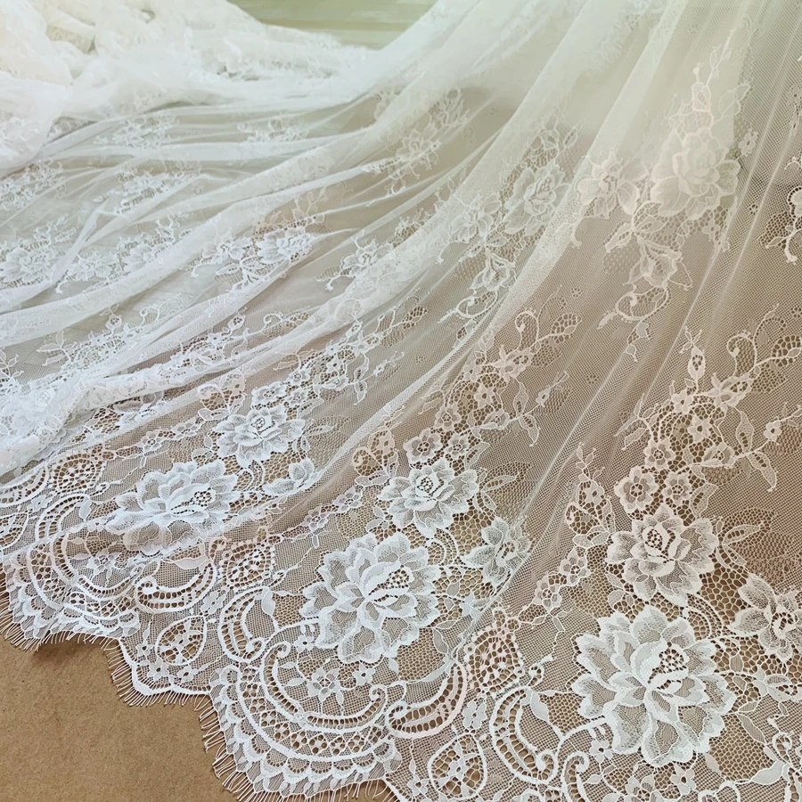 

High Quality Bride Dress Lace Fabric Women Gowns Robe Lace Material Elegant Florals Lace Panels 2022