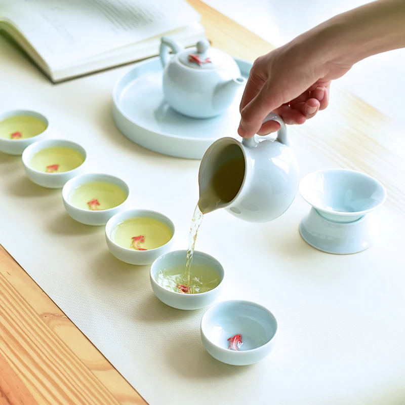 

6pcs/set Fine Tea Cup Ceramic Celadon Fish Chinese Kung Fu Tea Set Master Cups Teaware Celadon Carp Hand-painted Pu'er Cup 45ml
