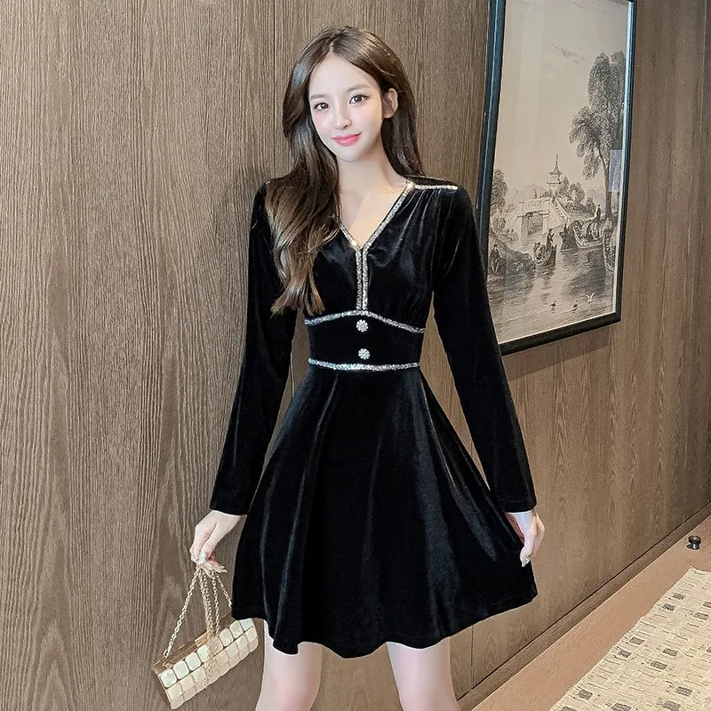 

2021 New Spring French Womens V Collar Gold Velvet Retro Temperament Female Fashion Elegant Slim Waist Short Dress Vestidos Y584