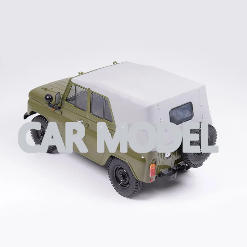 1:18 Масштаб сплава игрушечных транспортных средств России UAZ-469 SUV PUBG автомобиль модель детских игрушечных автомобилей авторизованный игрушки для детей