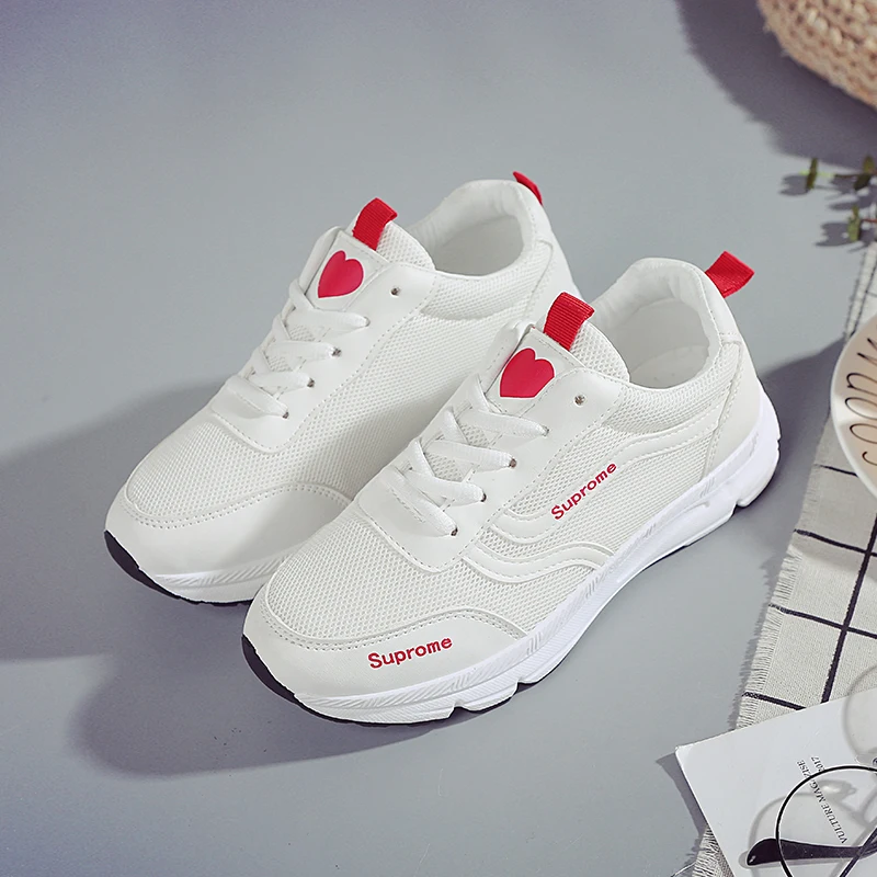 

New sports shoes in spring and summer of 2019 Harajuku casual shoes breathable board shoes women's Korean version