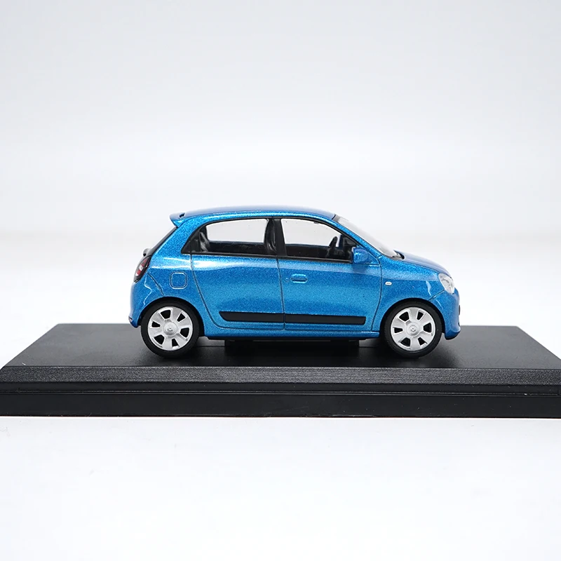 Модель автомобиля из сплава 1:43 Renault Sport статическая высококлассная металлическая