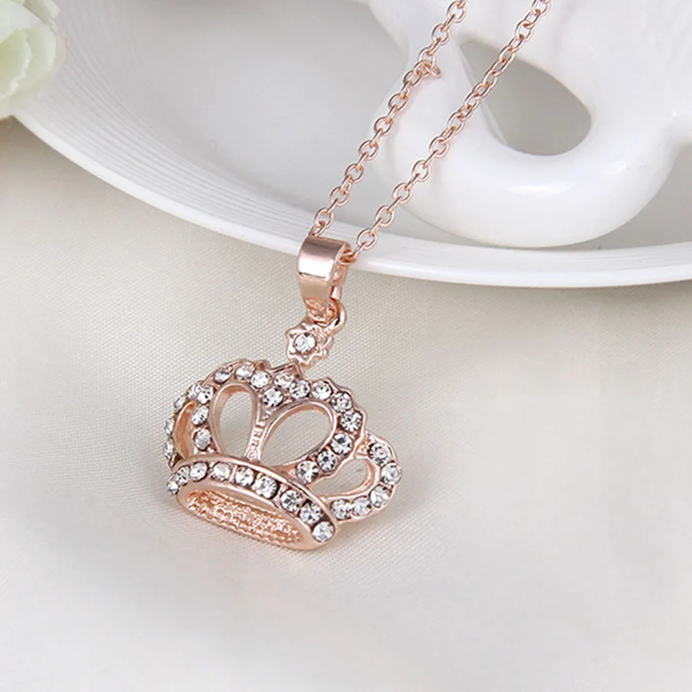 

Fine Noble Crown Pendant Necklace Alloy Rhinestone Sweater Chain 2021 Personality Women Necklaces Fashion Jewelry Gift Wholesale