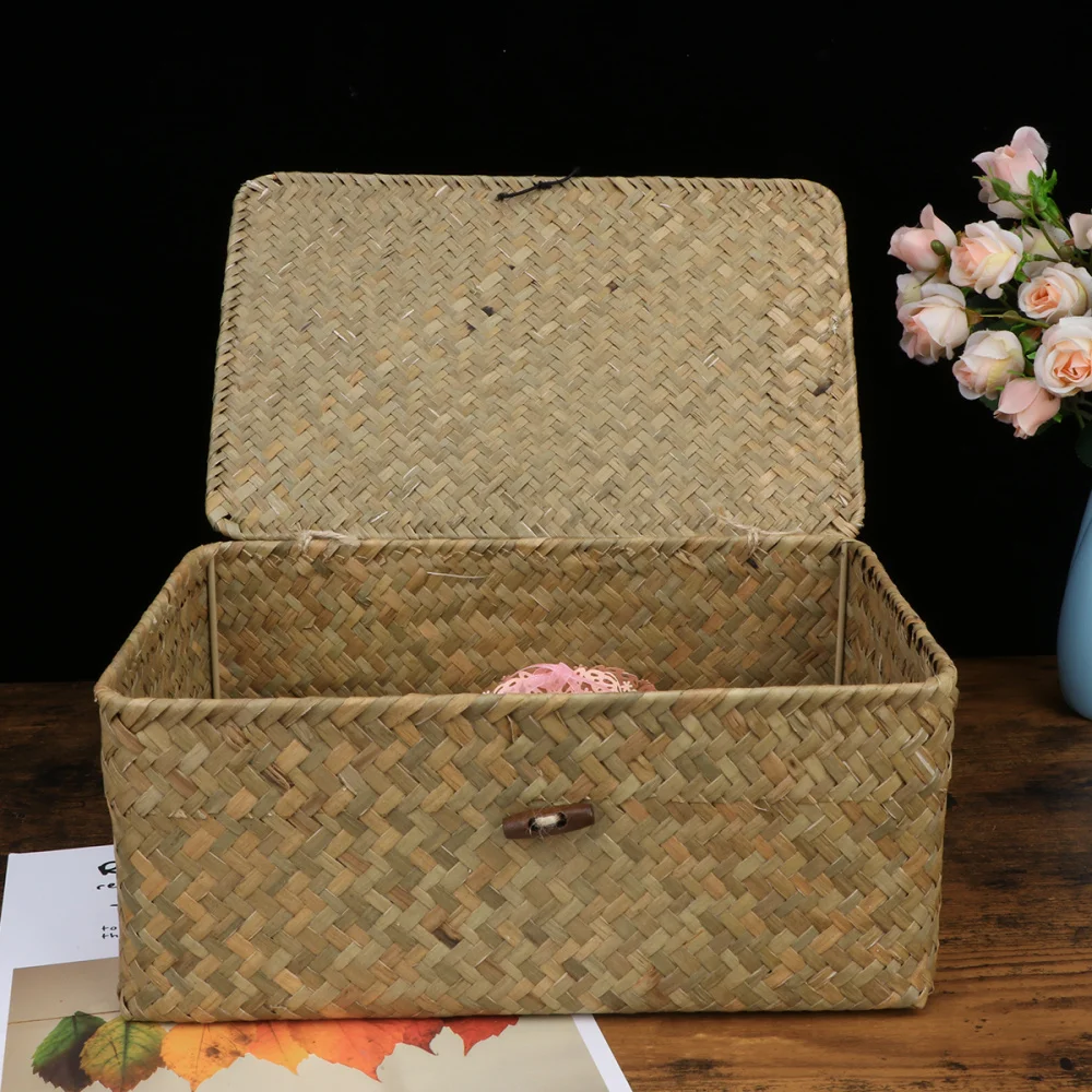 

Straw Basket with Lid Rattan Woven Basket Desktop Clothes Sundries Storage Box for Bedroom Home Decor )
