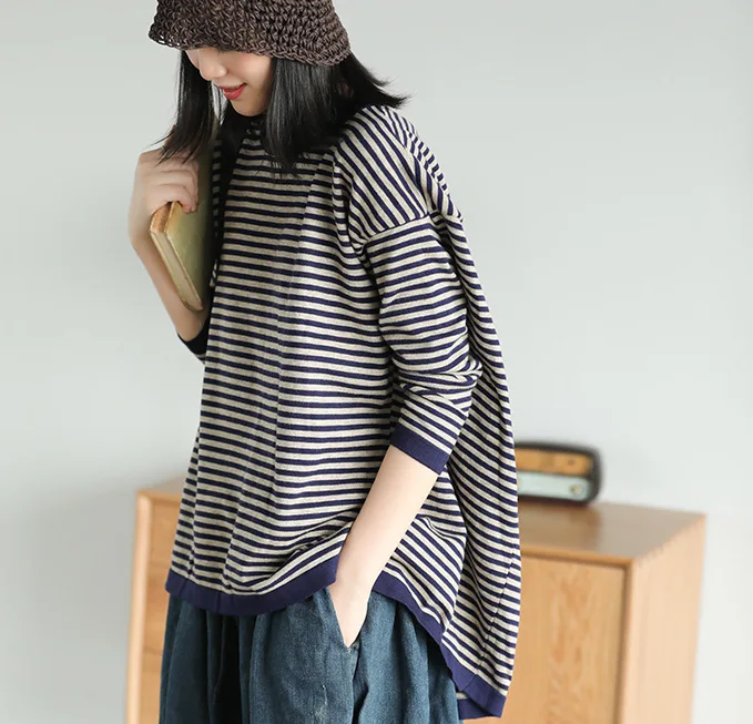 Женский трикотажный свитер в полоску Свободный пуловер с круглым вырезом и