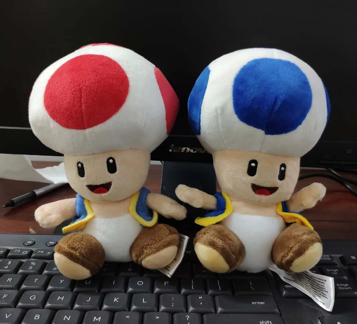 Официальная жаба Красный Синий плюш 6 дюймов|Персонажи мультфильмов и кино| |