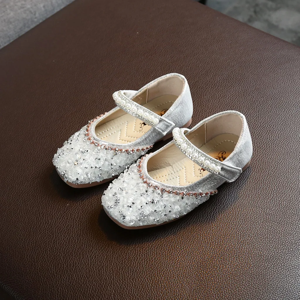

2019 Autumn Girls Princess Shoes Infant Kids Baby Crystal Pearl Sequins Bling Sandals Soft Sole Dance Shoes Flat Princess Shoes