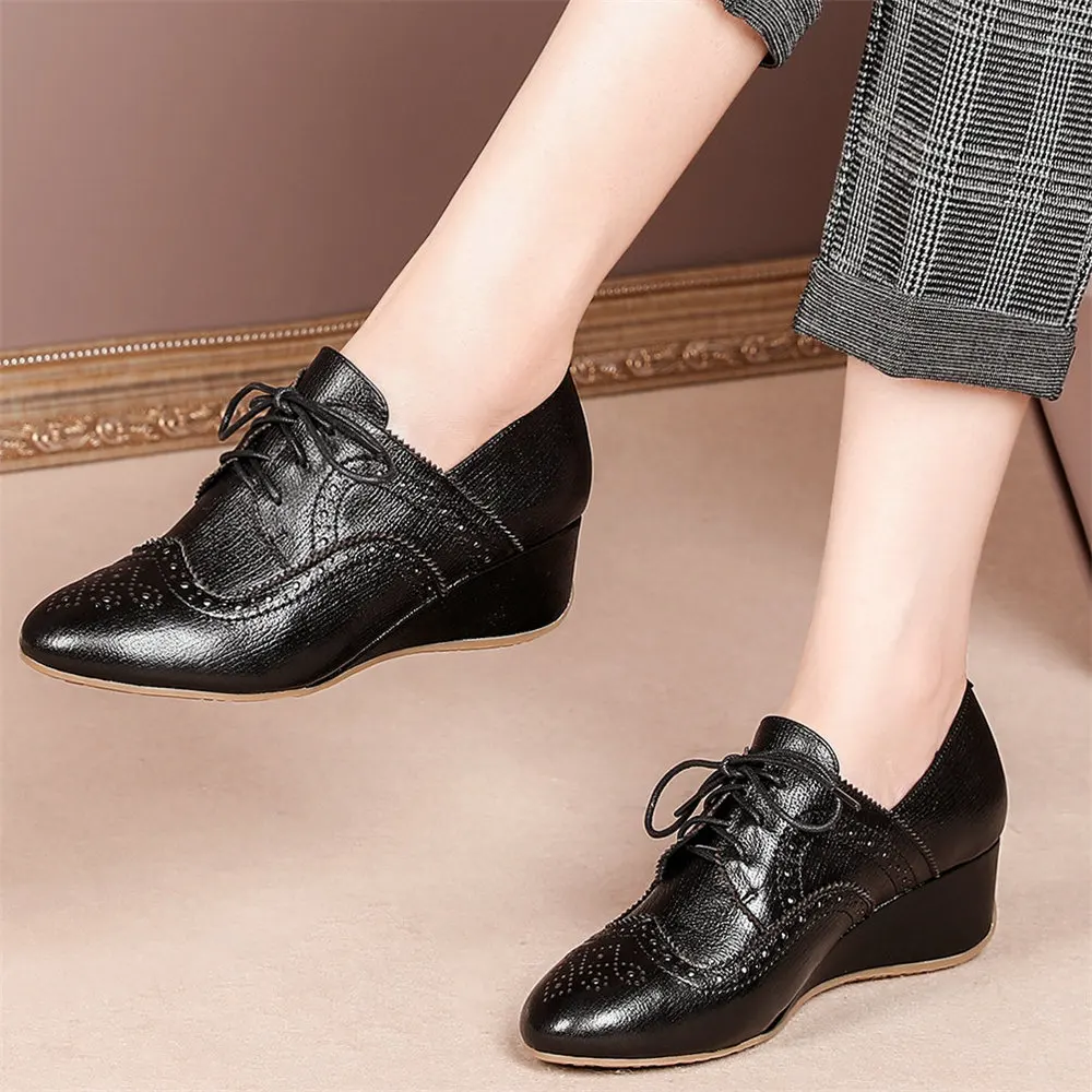 Online Sepatu Oxford Kasual Wanita Berenda Kulit Asli Wedges Sepatu Bot Pergelangan Kaki Perempuan Ujung Bundar Rendah Atas Sepatu Pump Ukuran AS 3-Ukuran AS 10.5