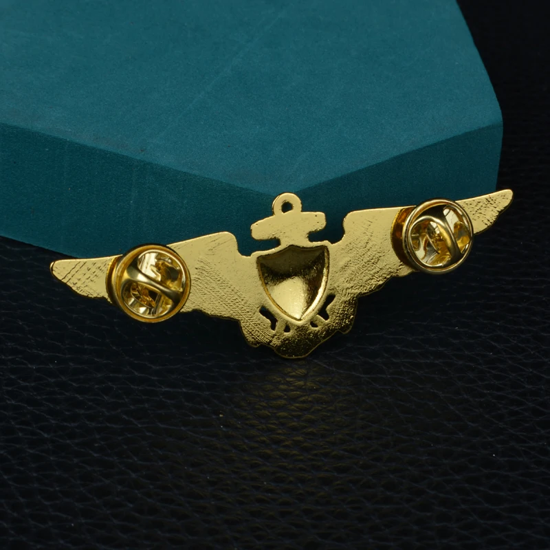 Американский промежуточный пилот позолоченный металлический значок креативный