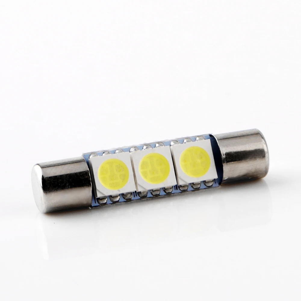 YM E-Bright 4 шт. C5W 5050 28 мм 31 мм 3 SMD Автомобильный светодиодный внутренняя Лицензия плиты светильник 3 светодиодный гирлянда светильник лампы дневные ходовые огни 12V белый красный автомобиль лампы