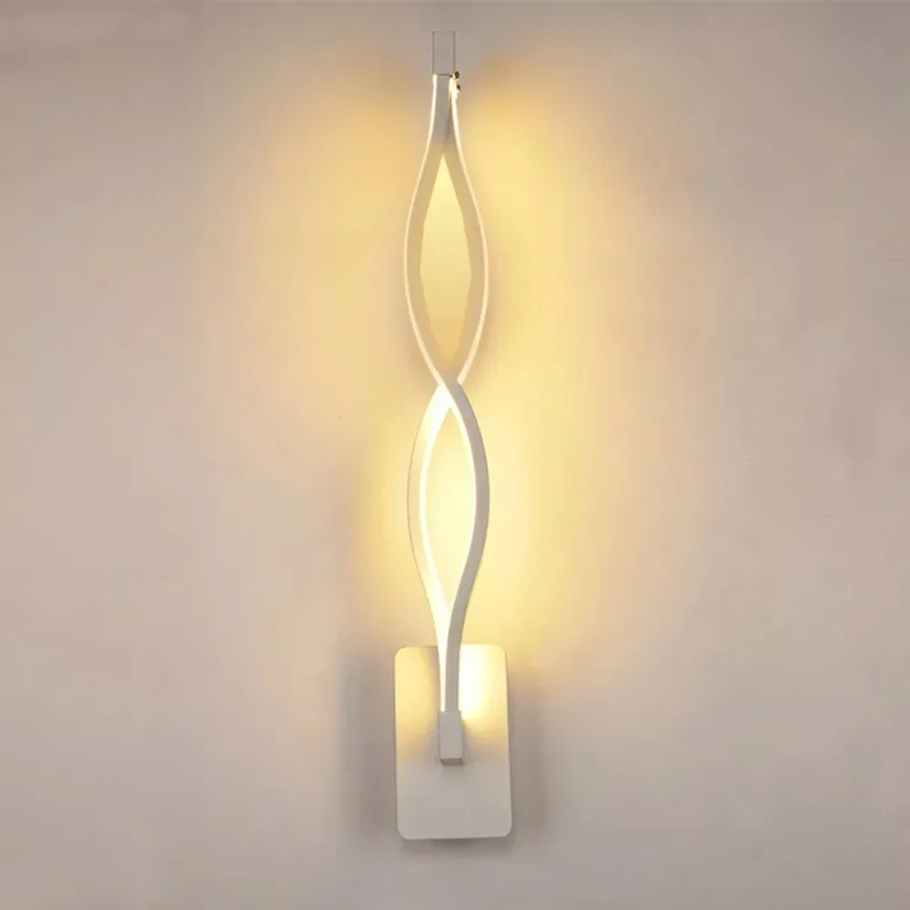 Современный минималистичный светодиодный настенный светильник для гостиной