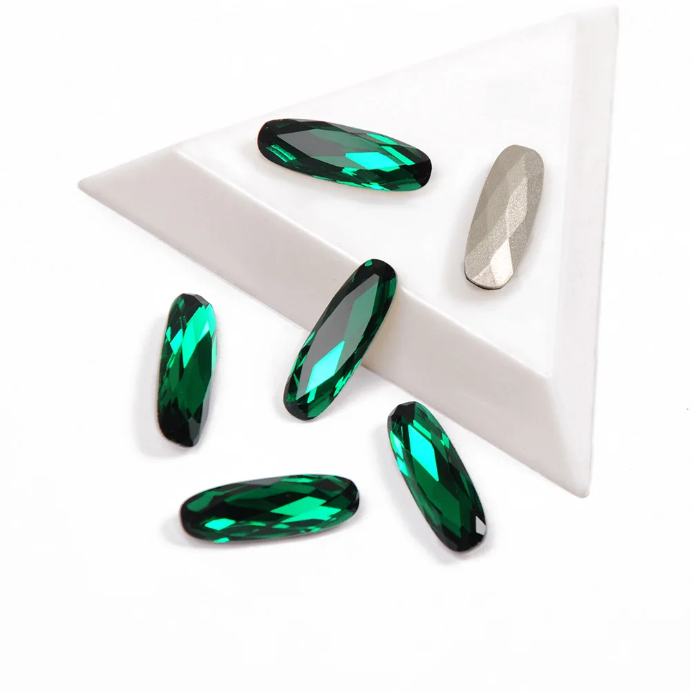 

14pcs 8pcs Rhinestones Emerald Color Elongated Baguette Shape Glitter Stone Glass Manicure Tips Charms 3D Nail Art Decoration