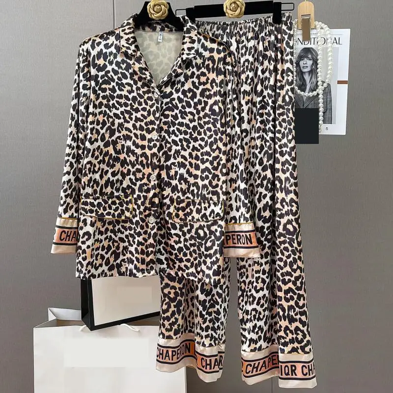 

2021 New Print Leopard Sleepwear Velour Female Pajamas Set Lounge Wear Autumn Soft Velvet 2 Pieces Suit Lounge Wear Home Clothes