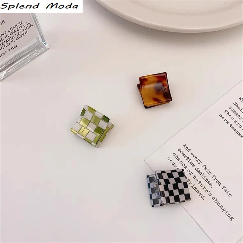 

Модная новинка, зажимы для волос Splend, зажим для челки для девочек, зажим для волос в черно-белую клетку, Корейская заколка для волос, темперам...