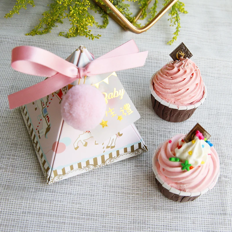 

30pcs Pink / Blue Triangular Pyramid Horse Baby Shower Candy Box Bomboniera Baby Baptism Birthday Party Decoration Gift Boxes