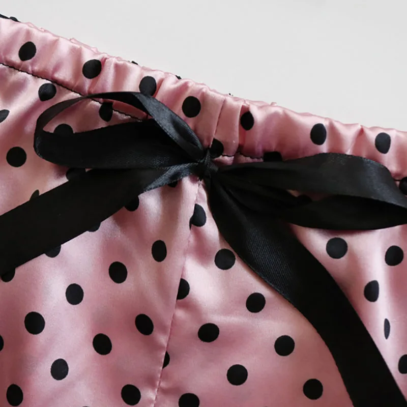

2pcs /set Fashion Women Pajamas Set Satin Lace Silk Polk Dot Print Camisole Tops and Shorts Bow Set Sleepwear Outfit Set 2020