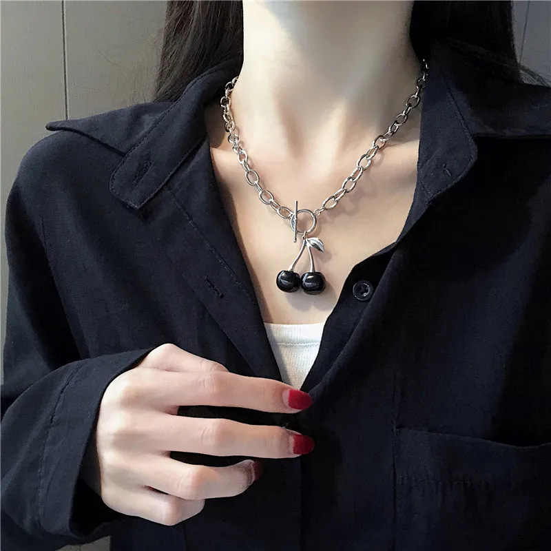 

South Korea ins wind black cherry necklace female temperament harajuku restoring ancient ways OT collarbone chain necklace