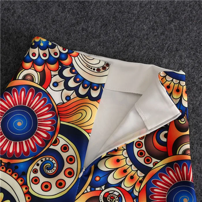 Женская юбка карандаш средней длины эластичная с разноцветным круглым принтом