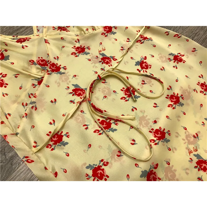 

Floral Silk Mini Dress Women 2021 New Sleeveless Slim V-neck Sexy Holiday Beach Sundress Vintage Elegant Bandage Print Robe