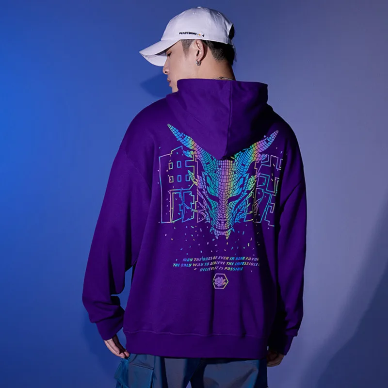 

Hoodies & Sweatshirts