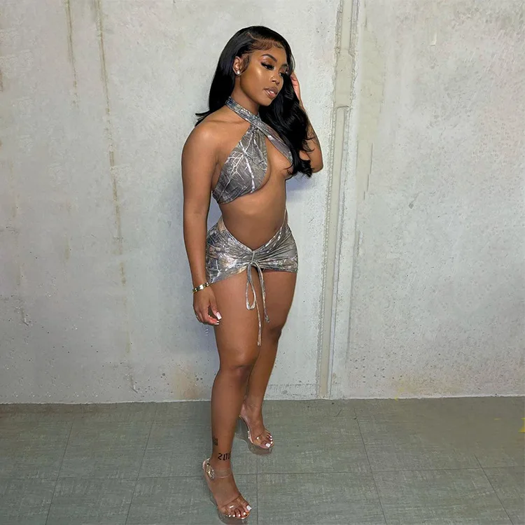 

Женский комплект из двух предметов, летний костюм из двух предметов с принтом змеиной кожи, укороченный топ с лямкой на шее и юбка, спортивны...