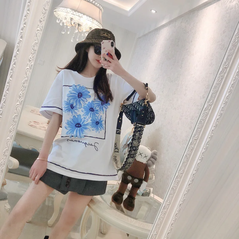 Женская футболка с коротким рукавом круглым вырезом и цветочным принтом | одежда