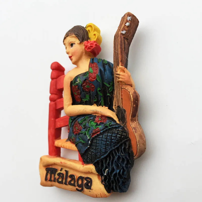 Магнит на холодильник Испания Малага андалусия гитара девушка сувенирное
