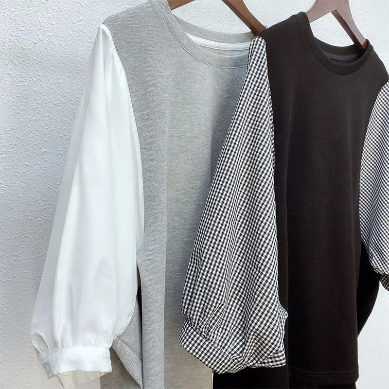 

Spring and summer fashion new style super foreign style stitching loose and thin T-shirt