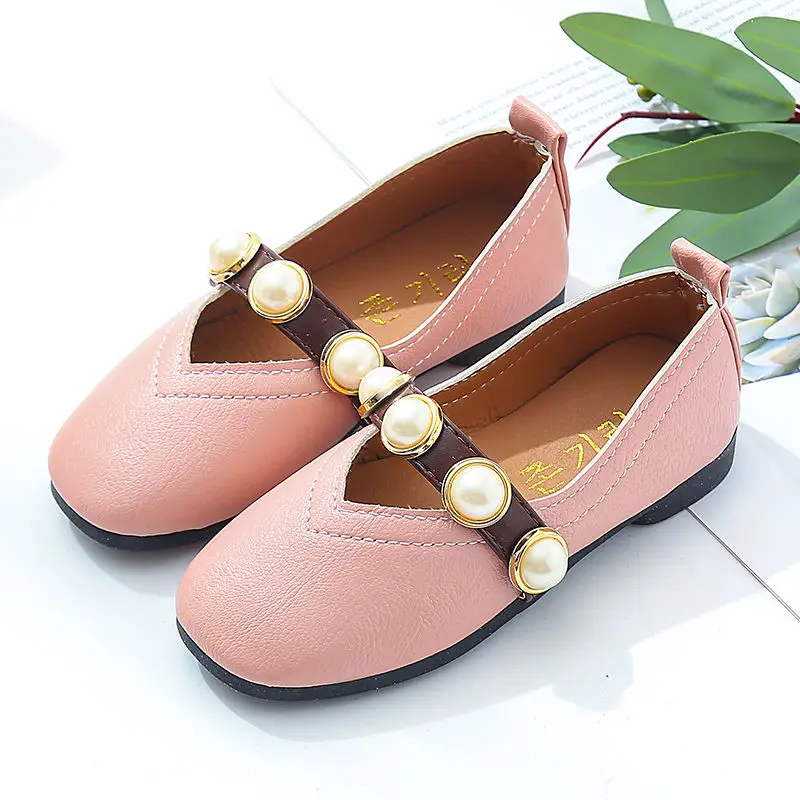 Бежевые кожаные туфли на плоской подошве для девочек Детские лоферы с