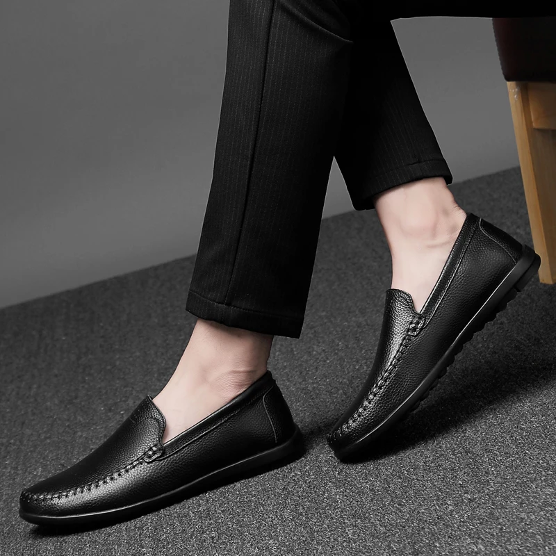 

Men Casual Shoes Sewing Loafers Slip On Male British Style outdoor Moccasins Genuine Leather Soft Driving Shoes Men big size 47