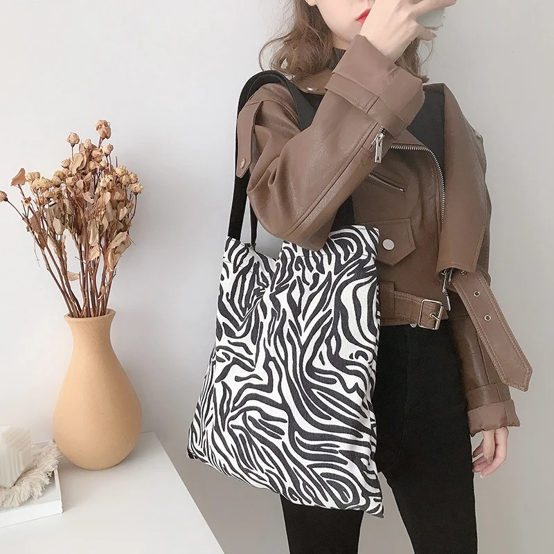 

Fashion Women's Zebra Pattern Shoulder Bag Corduroy Handbag Tote Bag Casual Cartoon Large Capacity Messenger Bag