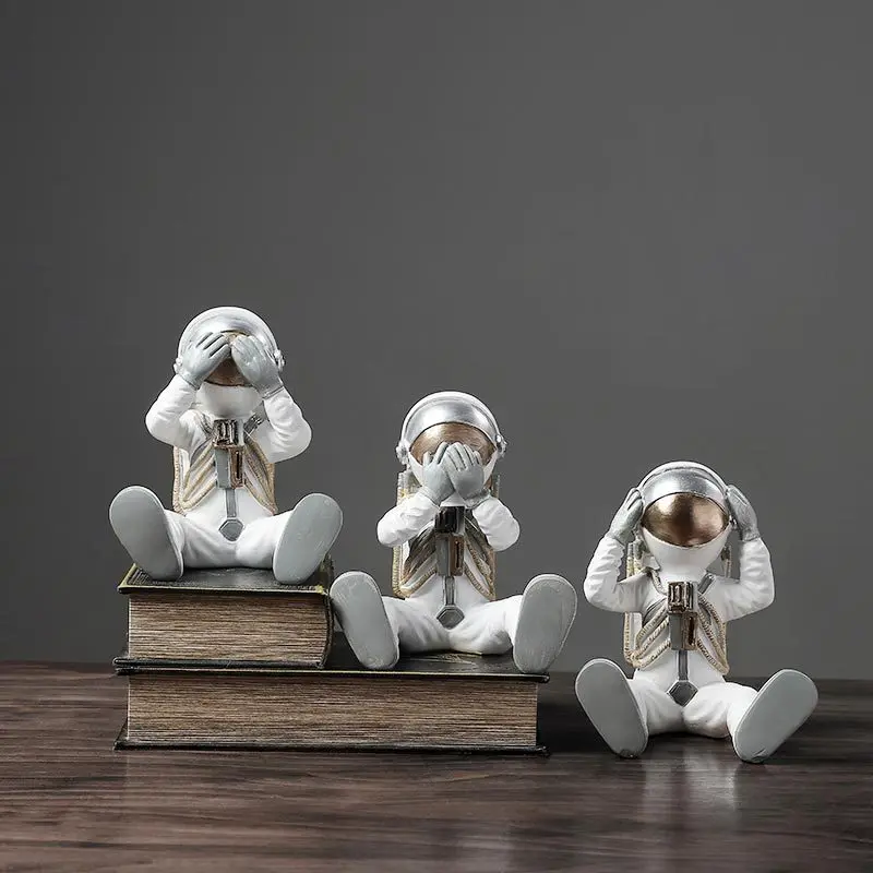 

Astronaut Spaceman Creative Statue Car Decor Art Crafts Figurine Abstract Sculpture Home Office Desktop Decoration Ornament Gift