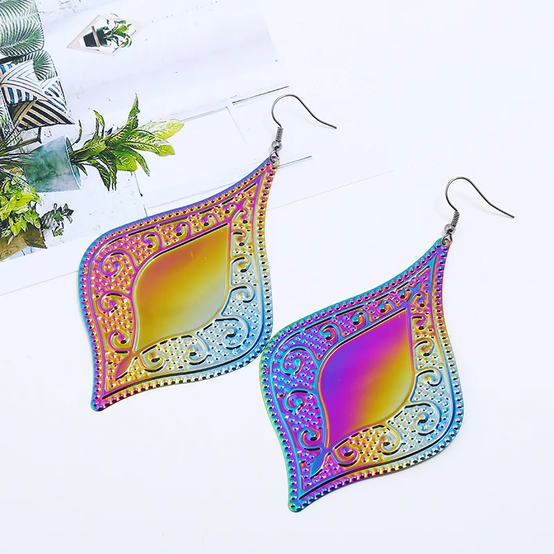 Новые яркие металлический лист свисающие серьги для женщин модное богемное