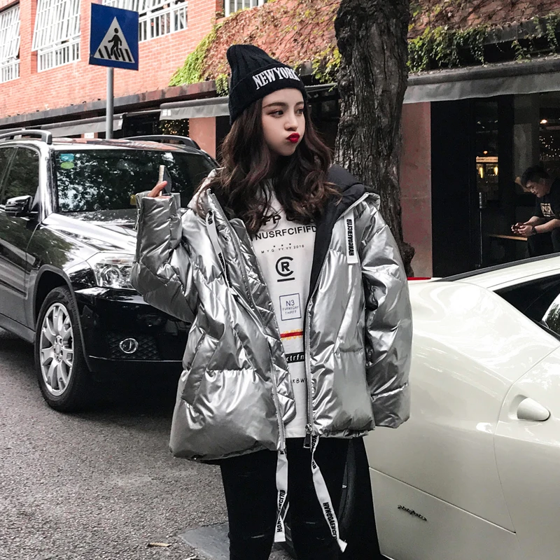 Женские стеганые зимние куртки короткие теплые пальто с капюшоном цвет