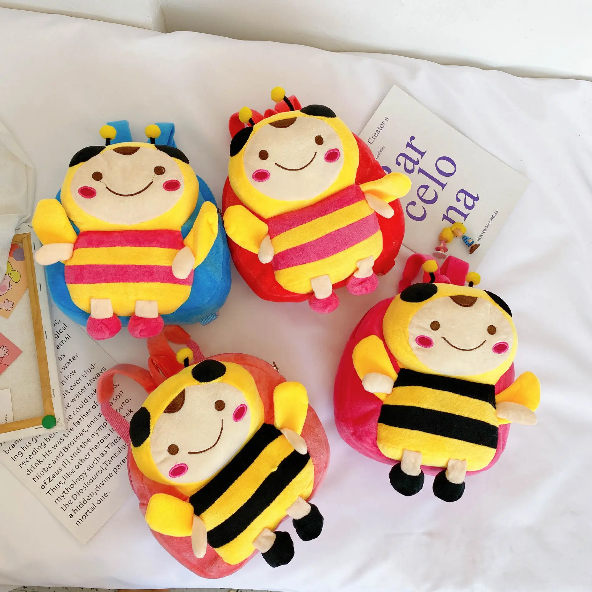 

3D Plush Children Backpacks Kindergarten School Bags Small Animal Bee Kids Backpack Cartoon Mini Bags for Girl Boy Cute Book Bag