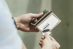 Современный кошелек Z От Quiver 2020