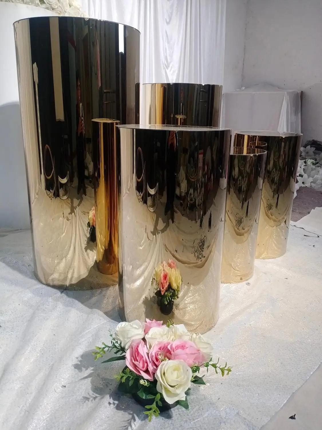 

Round Cylinder Plinth Wedding props cylindrical dessert table sign in area party decorations